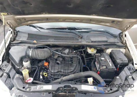 2014 Dodge Grand Caravan Sxt z USA, uszkodzony, nr VIN 2C4RDGCG0ER121556